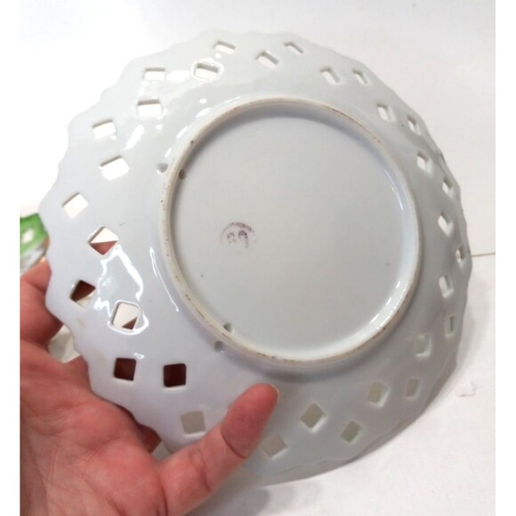 Two ArtMark Hand Painted Fruit Pattern Lattice Sawtooth Edge Vintage Wall Plates - Picture 6 of 7